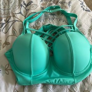 Torrid swimsuit top size 2